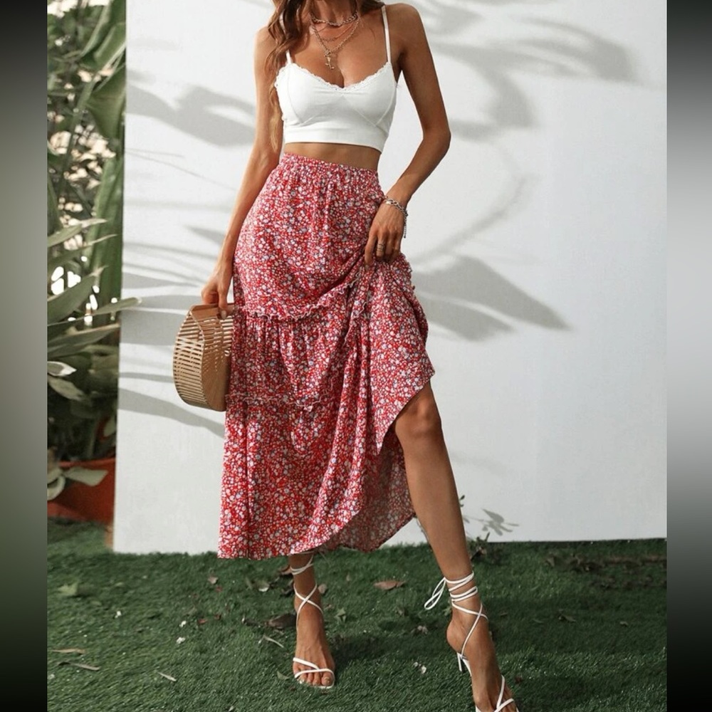 Boho ditsy floral print ruffle hem maxi skirt